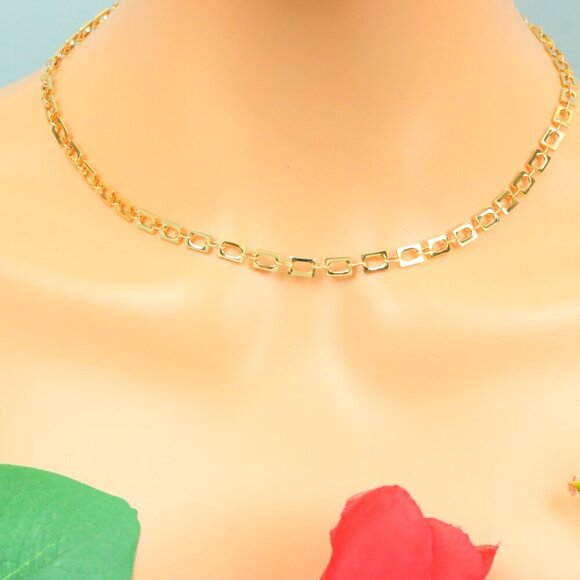 Delicate & Contemporary Necklace Chain, A Lovely Choice for Women, EVCH1540 - Picture 5 of 10